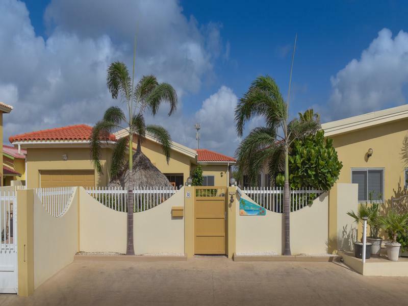 Little Paradise Aruba Vacation Apartments Палм Бийч Екстериор снимка