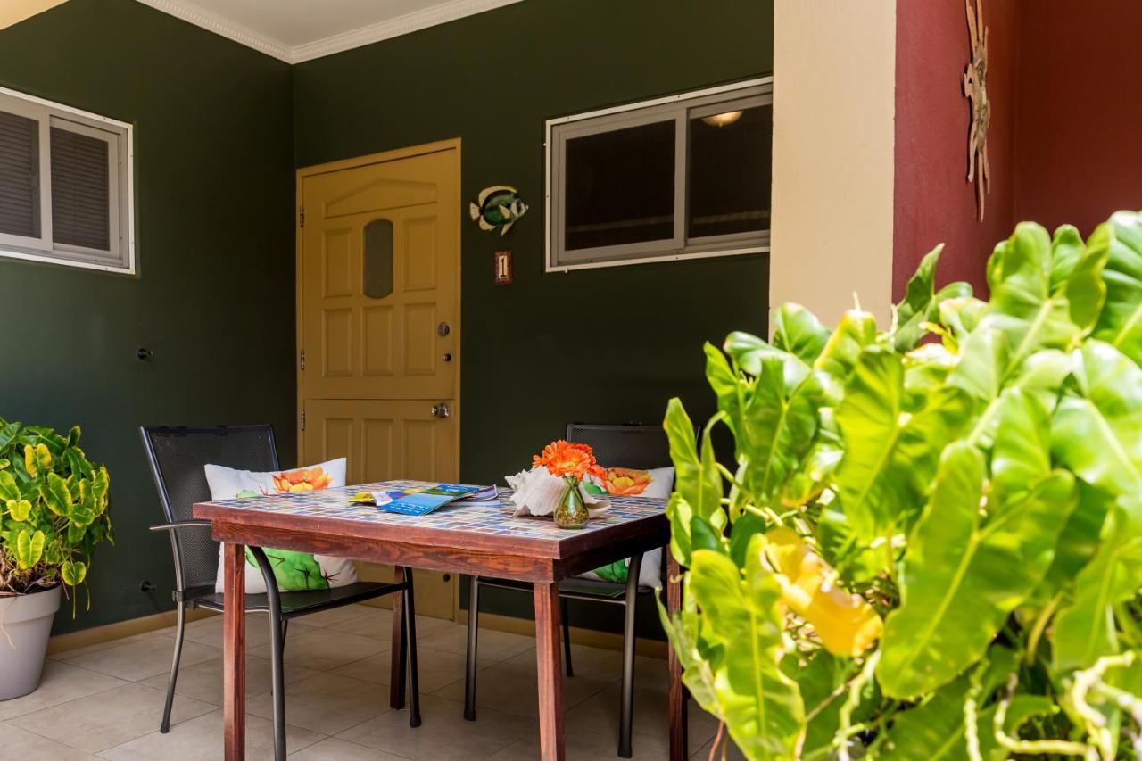 Little Paradise Aruba Vacation Apartments Палм Бийч Екстериор снимка